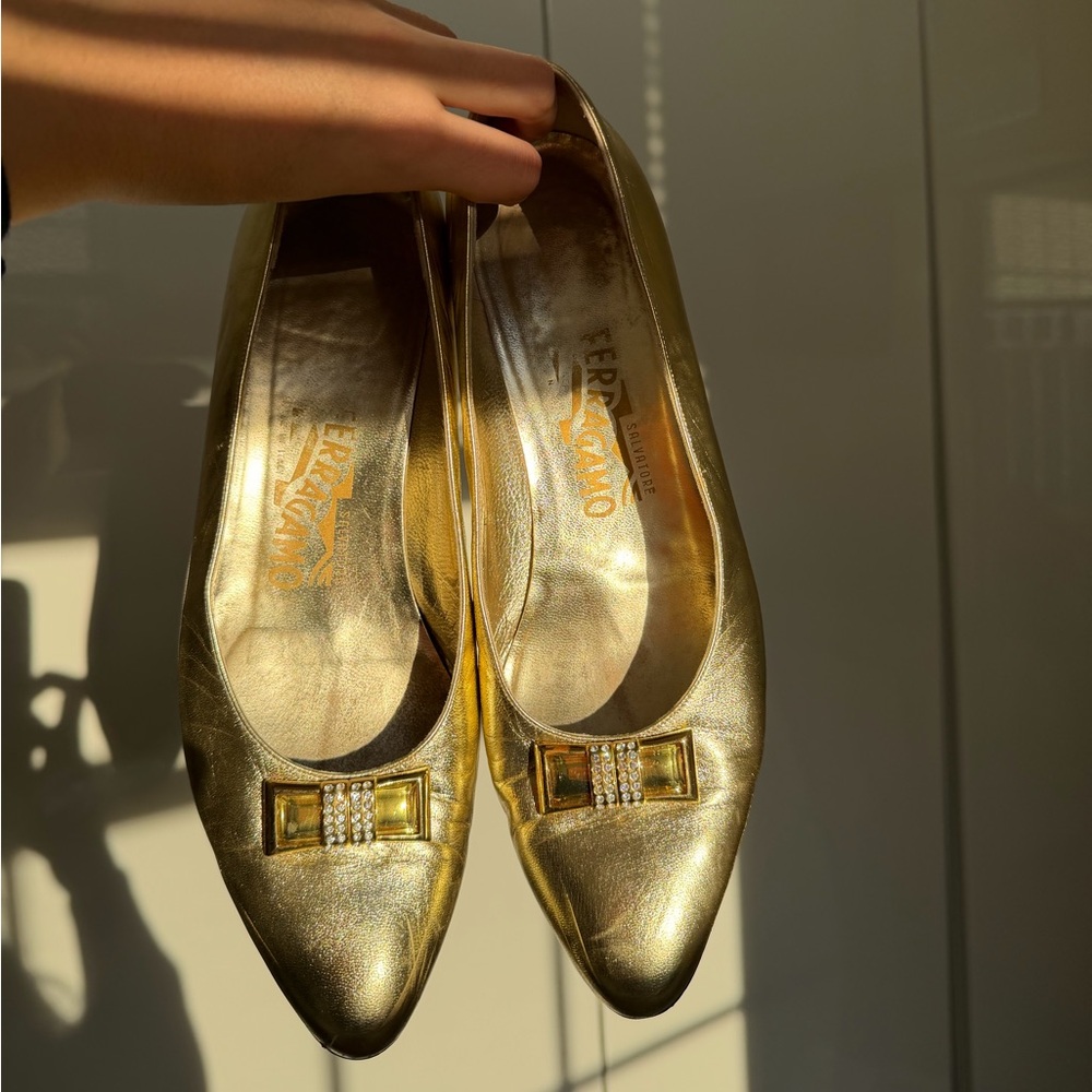 Salvatore Ferragamo Metallic Gold Marie Antoinette-Style Heel